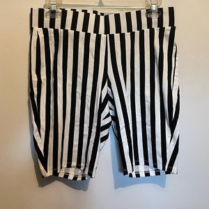 Torrid Black and White Striped Bike Shorts NWOT